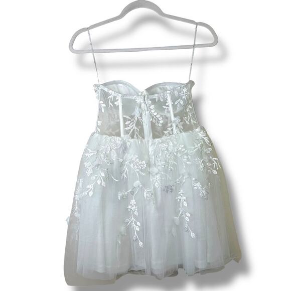 Lulus NWT Marvelously Lovely White Tulle 3D Embroidered Strapless Mini Dress - Picture 8 of 11
